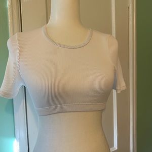 White swim top 🏊‍♀️